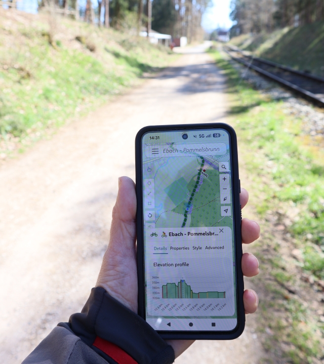 Compass mode on the bike